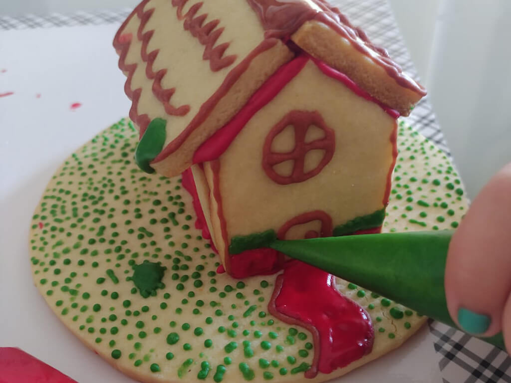 Casinha para montar de biscoito